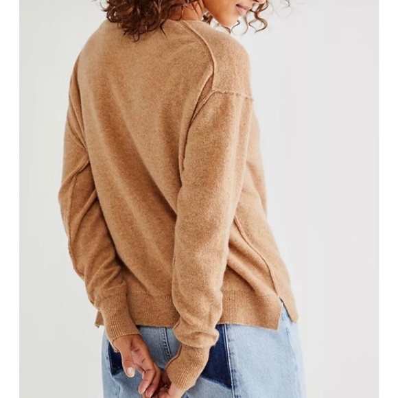 FREE PEOPLE Women’s Camel Harmony 100% Cashmere V-Neck Sweater - XS - Picture 3 of 13